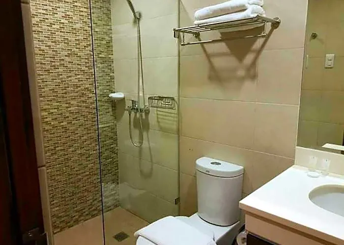 Comfysuites 2br At Padgett Place Near Ayala Mall Hotel
