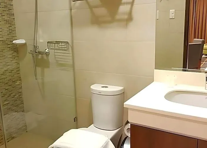 Comfysuites 2br At Padgett Place Near Ayala Mall 4* Cebu