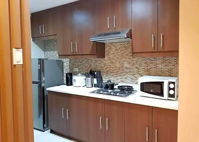 Comfysuites 2br At Padgett Place Near Ayala Mall 4* Cebu